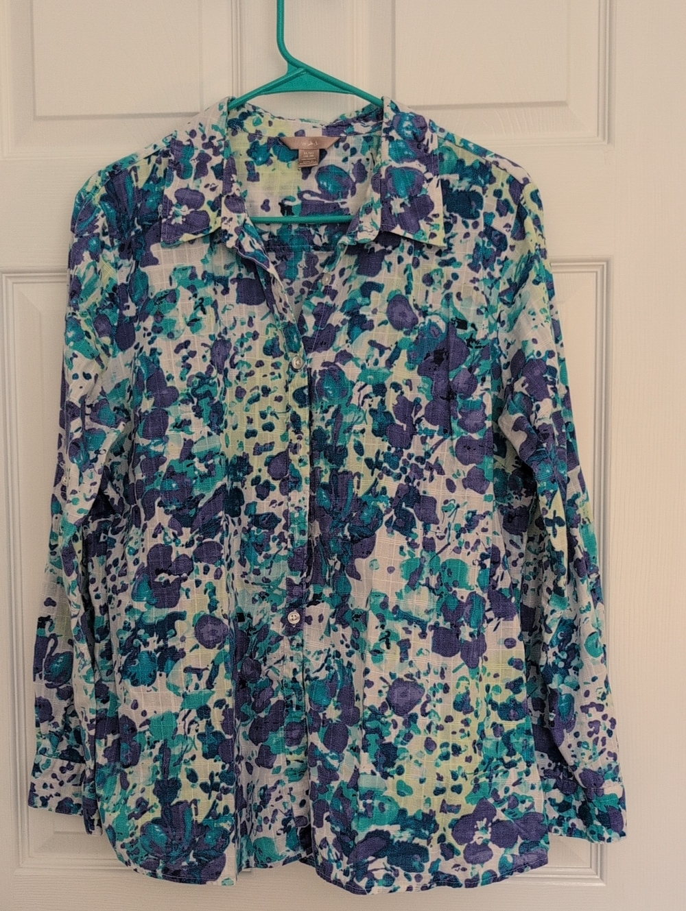 White Stag brand Women's Blue & Teal Floral Button-Up Shirt